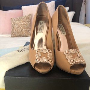 Badgley Mischka Gayla Heels size 6